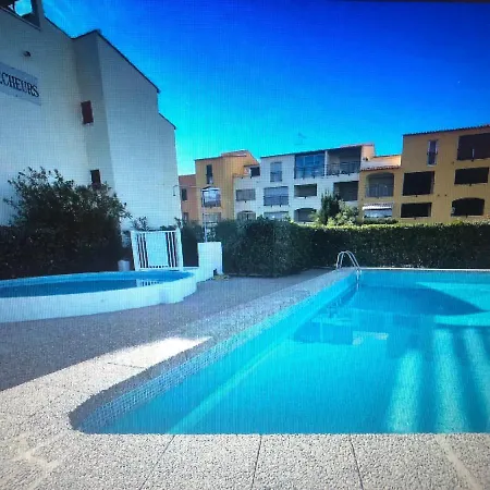 Cap D 'agde 5 Personnes, Vue Chenal