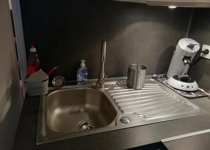 Cap D 'agde 5 Personnes, Vue Chenal